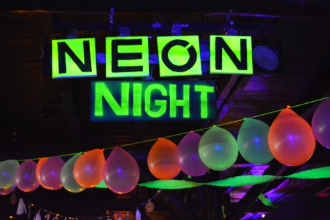 NEON Party